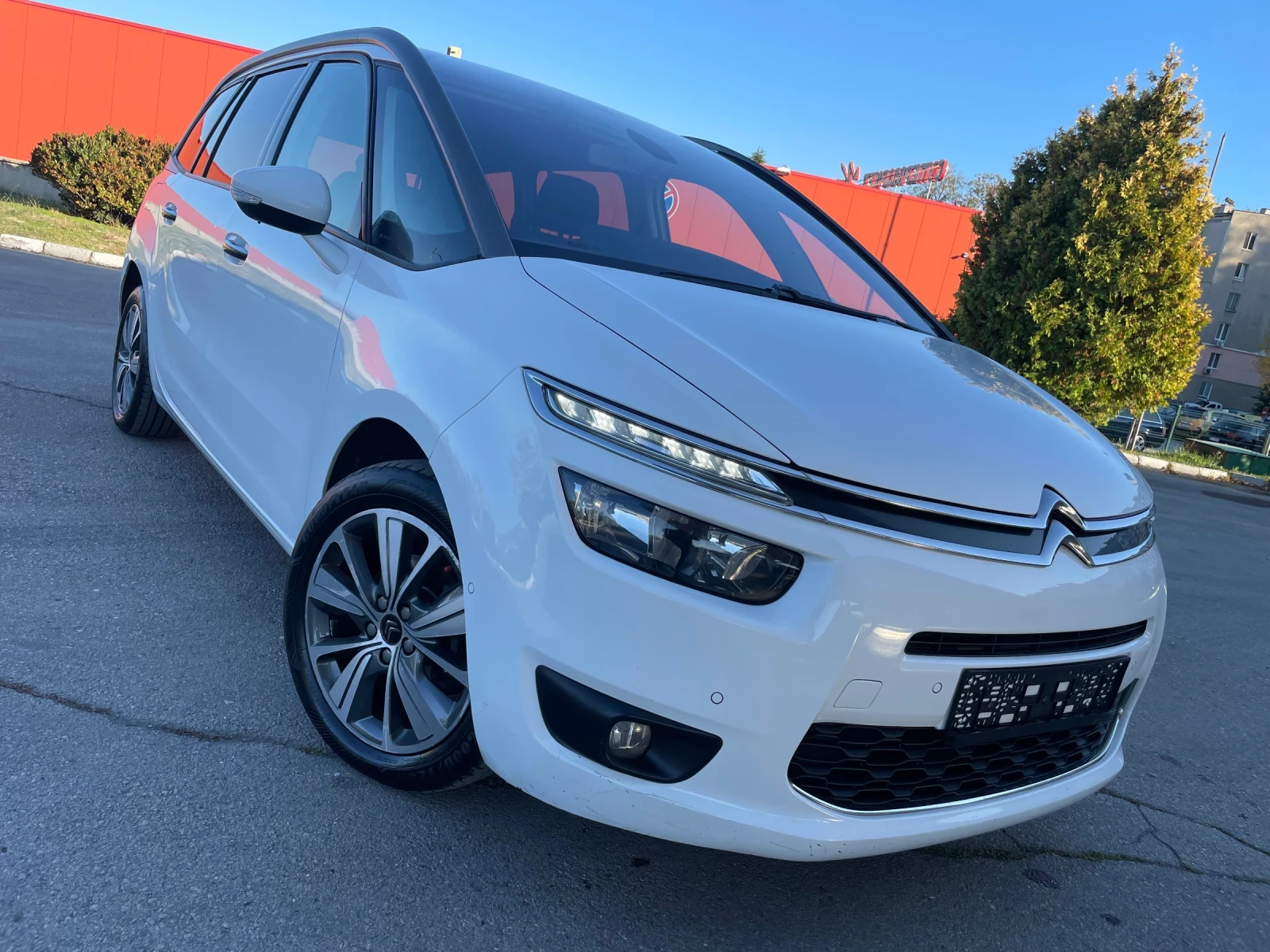 Citroen Grand C4 Picasso 1.6HDI 120 кс 7 Местен - изображение 7