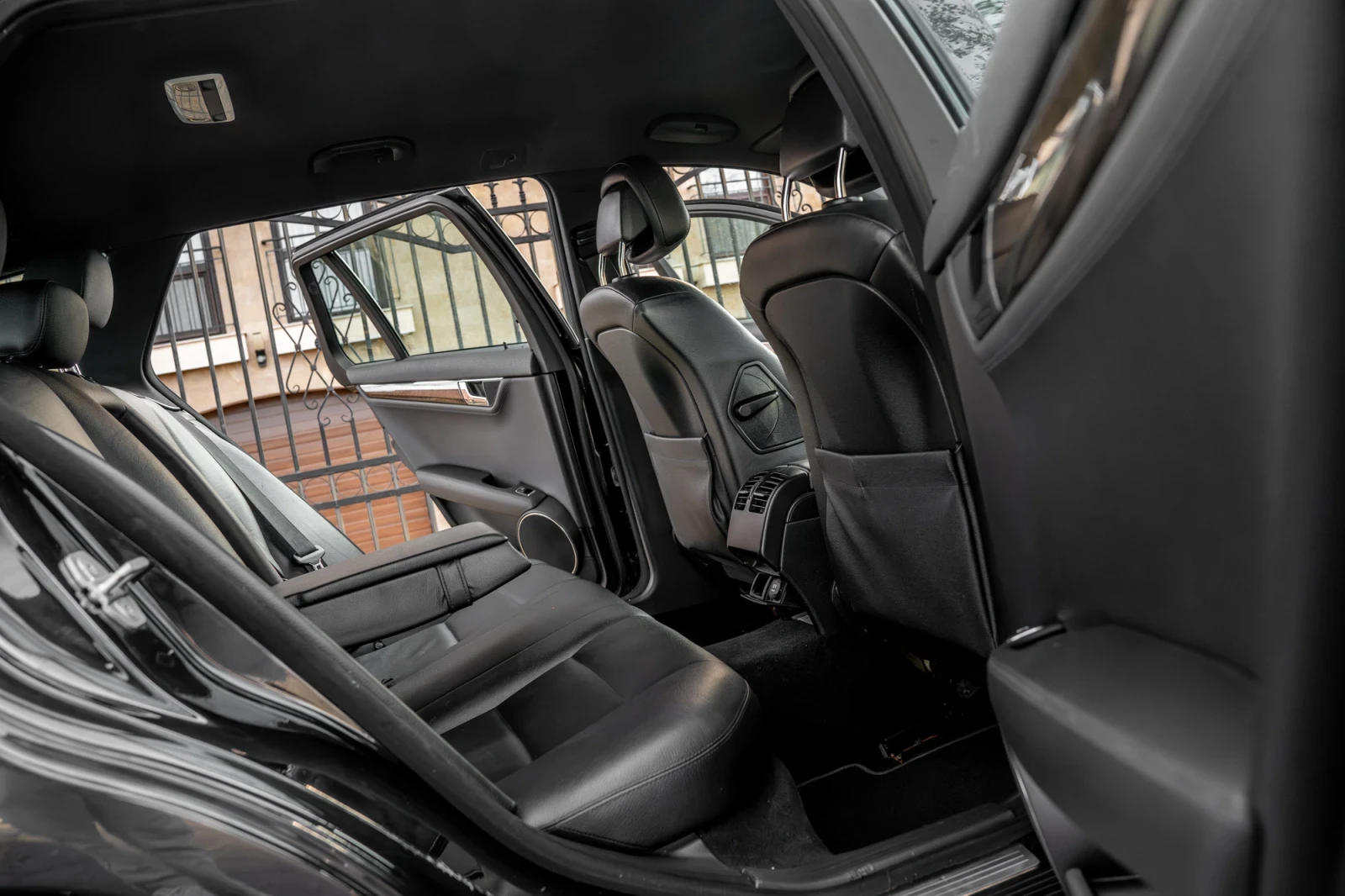 Mercedes-Benz C 220 OM646* AMG* Harman&Kardon | Mobile.bg � ����������� 12