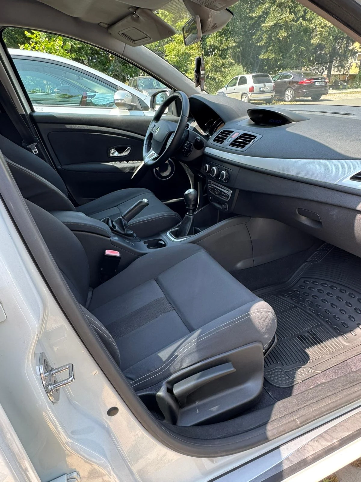 Renault Megane 1.9 - изображение 10