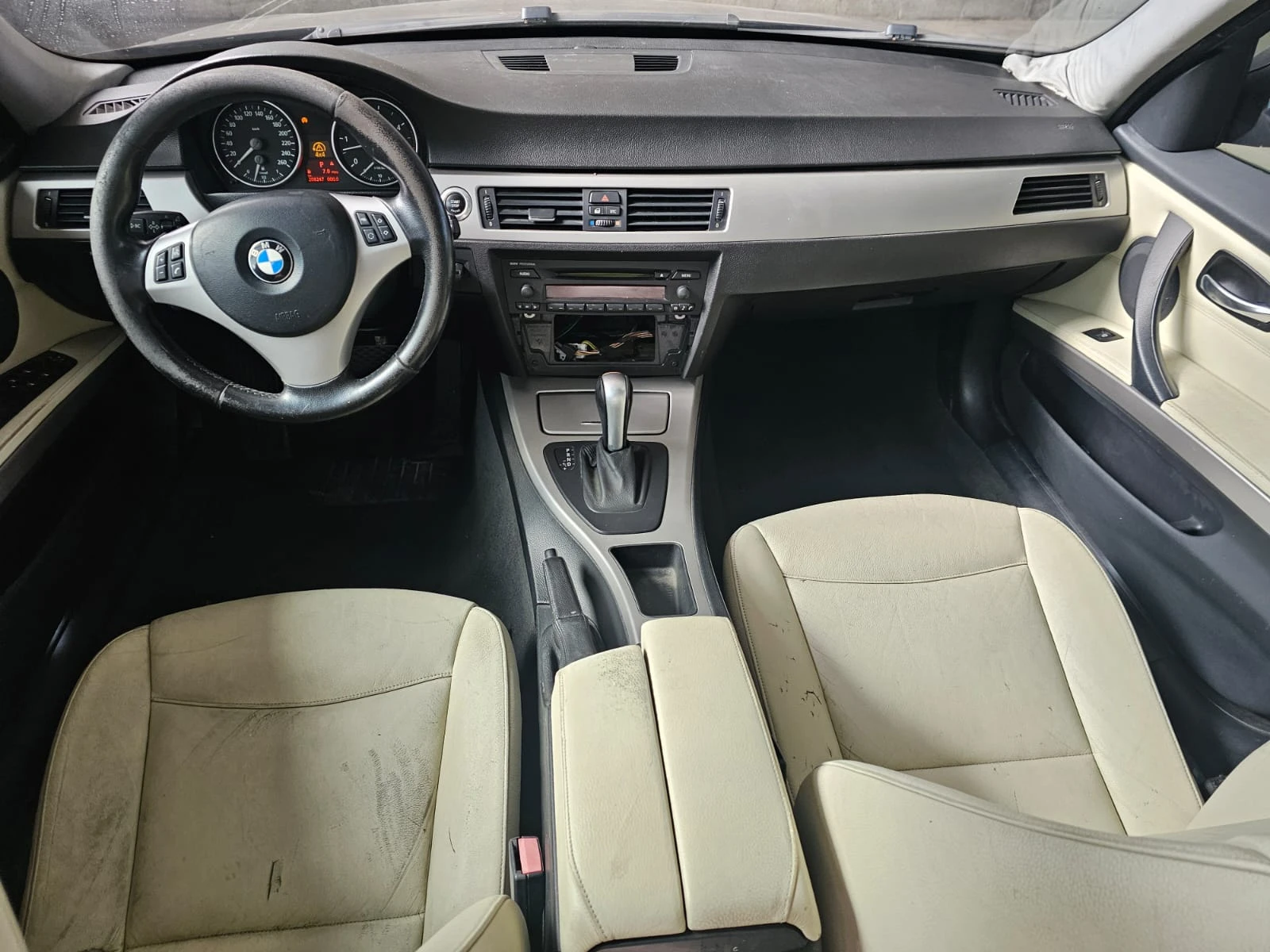 BMW 330 4х4 - изображение 2