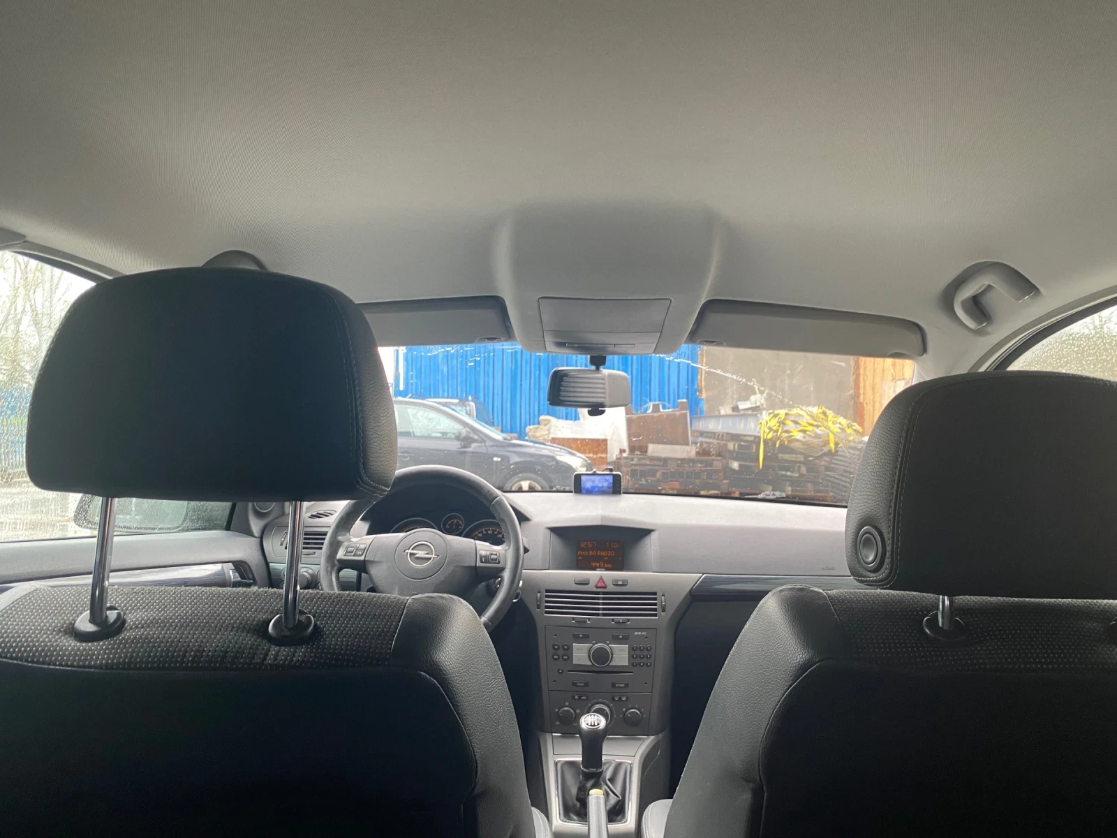 Opel Astra H GTC - изображение 10