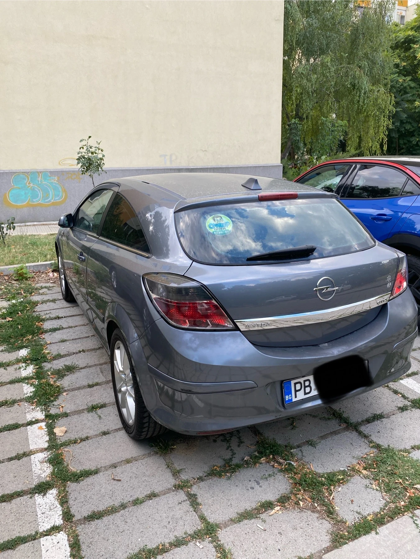 Opel Astra H GTC - изображение 2