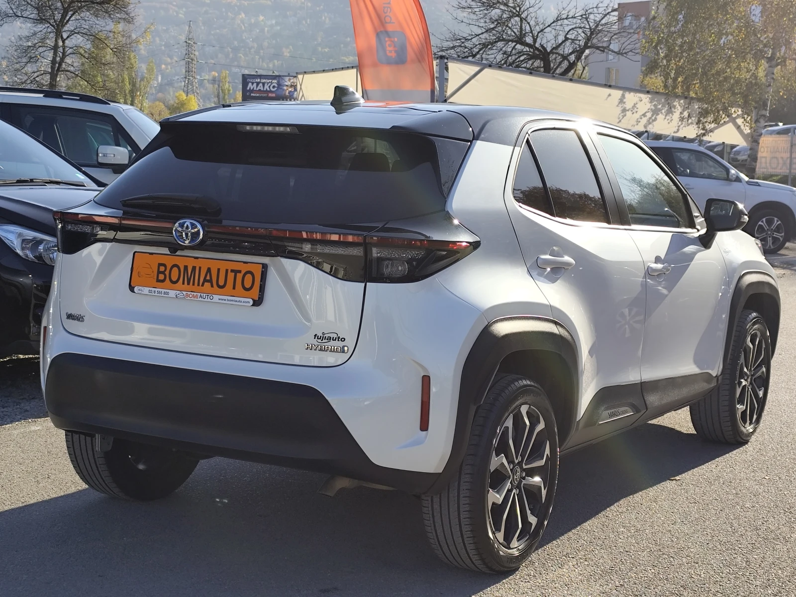 Toyota Yaris Cross 1.5HYBRID* LED* АВТОМАТИК* LINE ASISSTANS*  - изображение 4