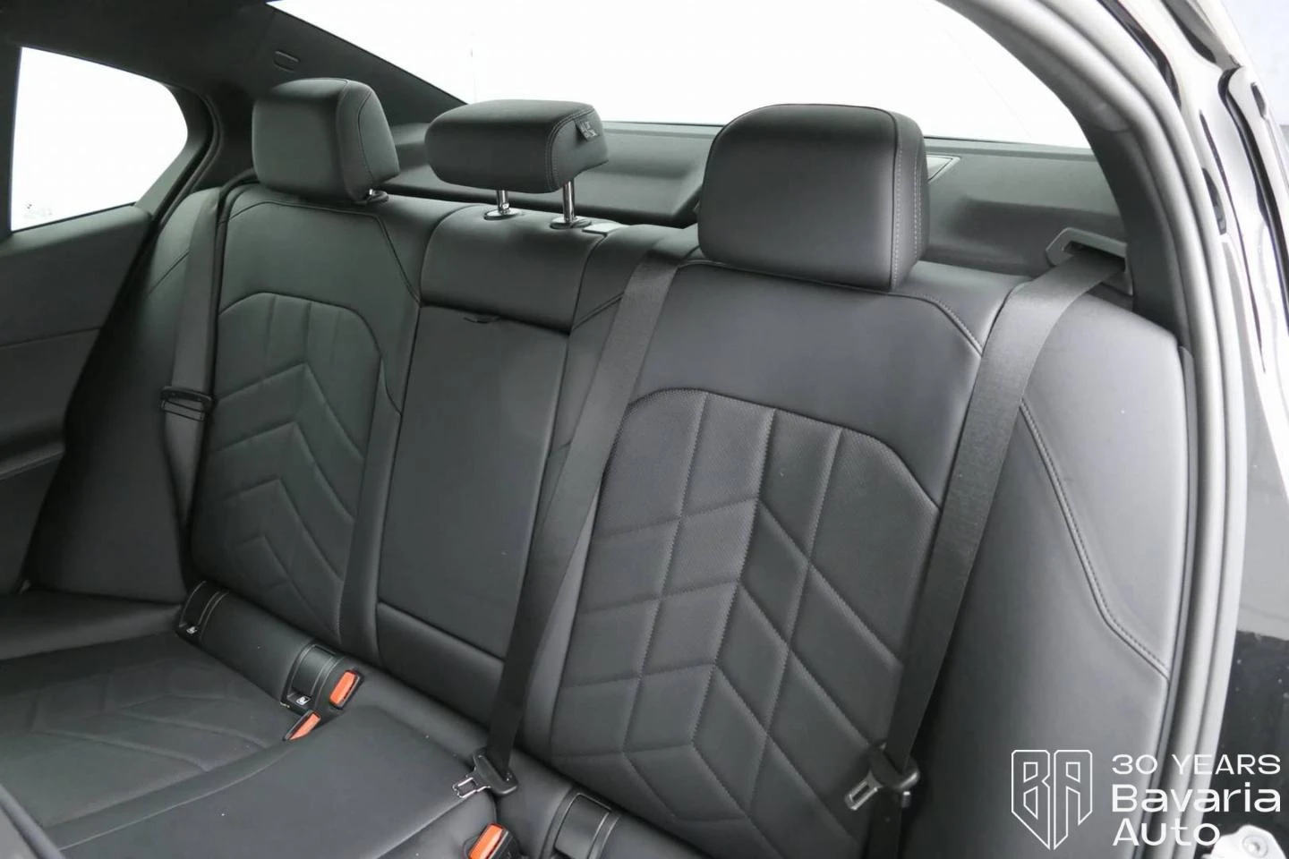 BMW 520 d xDrive M Sport Paket Steptronic - изображение 8