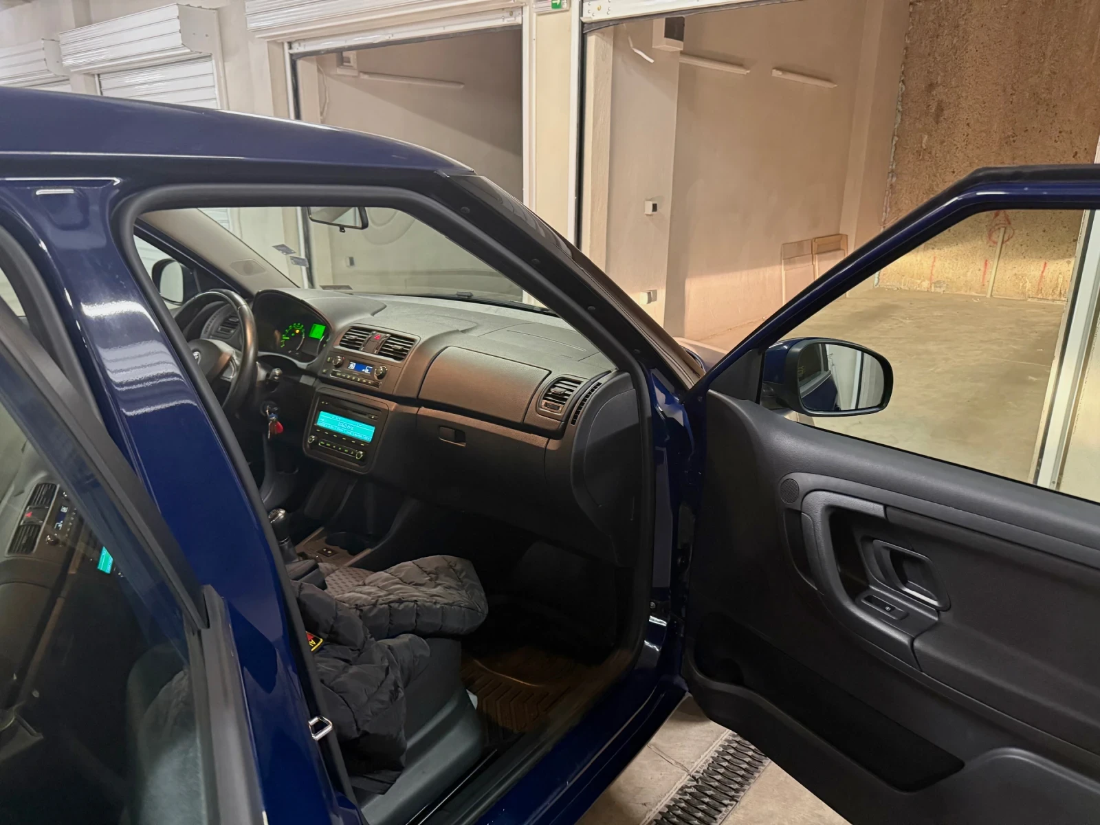 Skoda Fabia 1.6 TDI 1-ви собственик - изображение 9