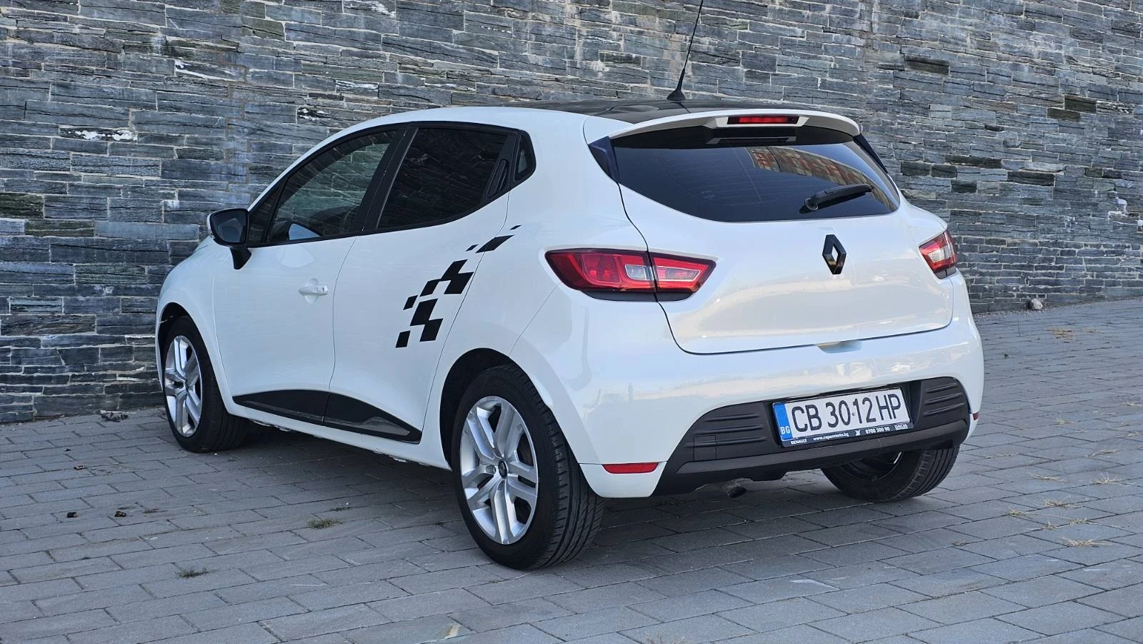 Renault Clio TCe 75к.с. - изображение 6