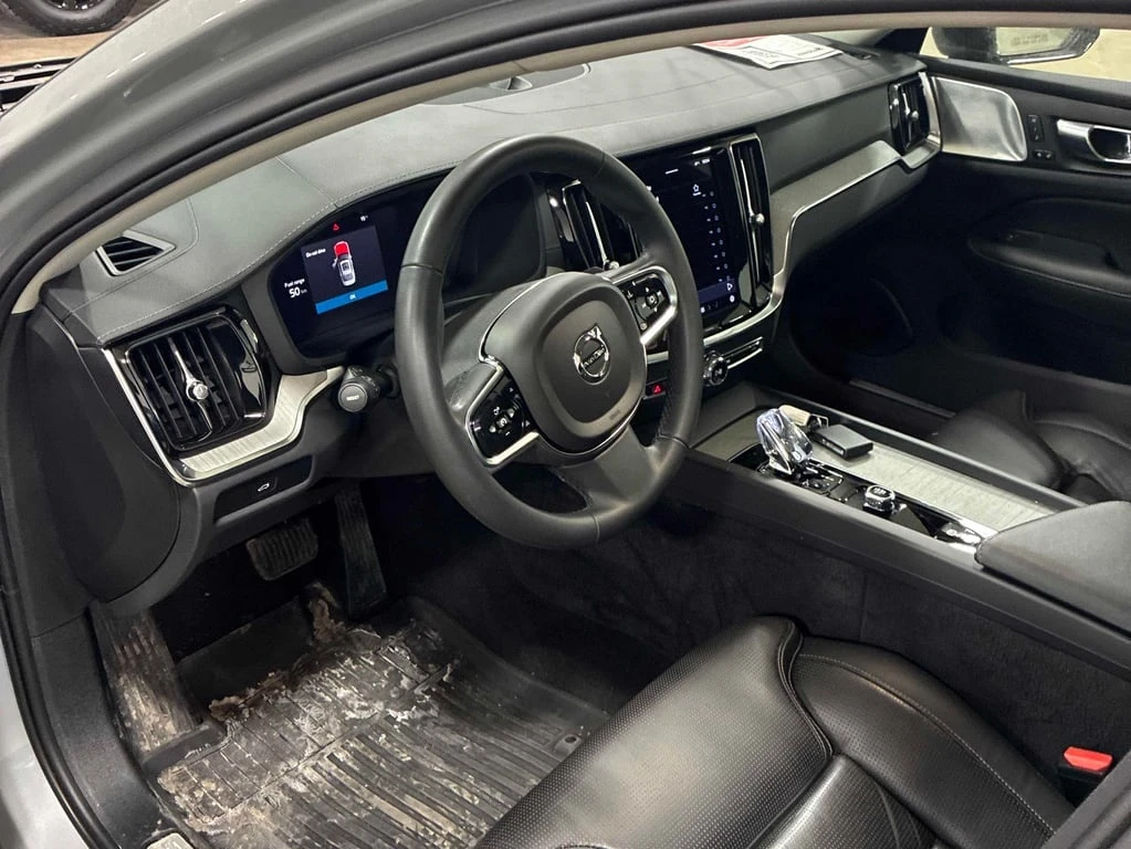 Volvo S60 Ultimate Dark Theme  CARFAX - изображение 5