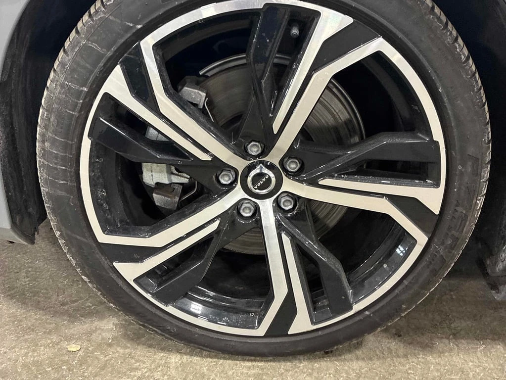 Volvo S60 Ultimate Dark Theme  CARFAX - изображение 7