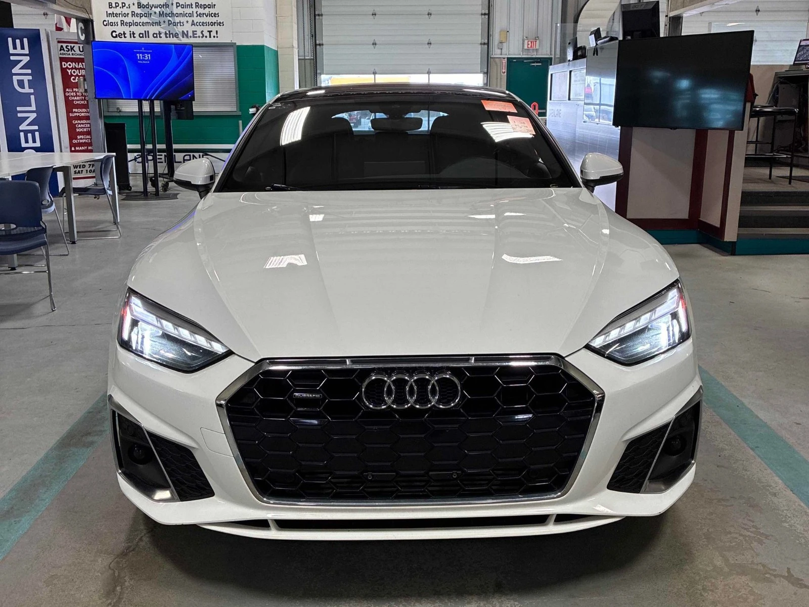 Audi A5 PROGRESSIV С РЕГИСТРАЦИЯ & АВТО КРЕДИТ, снимка 2 - Автомобили и джипове - 53949886