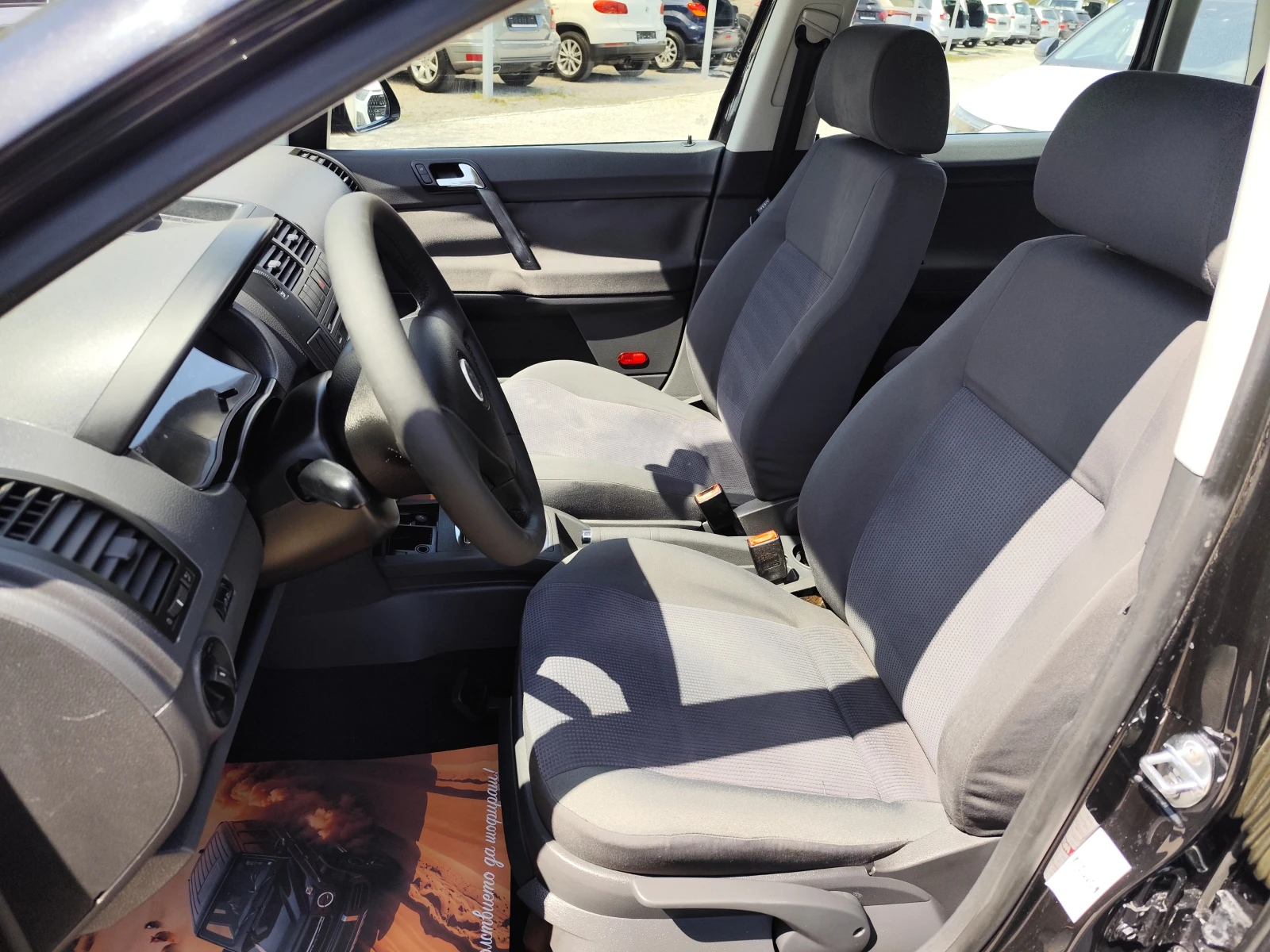 VW Polo 1.4i* АВТОМАТИК* КLIMA* , снимка 6 - Автомобили и джипове - 54226914