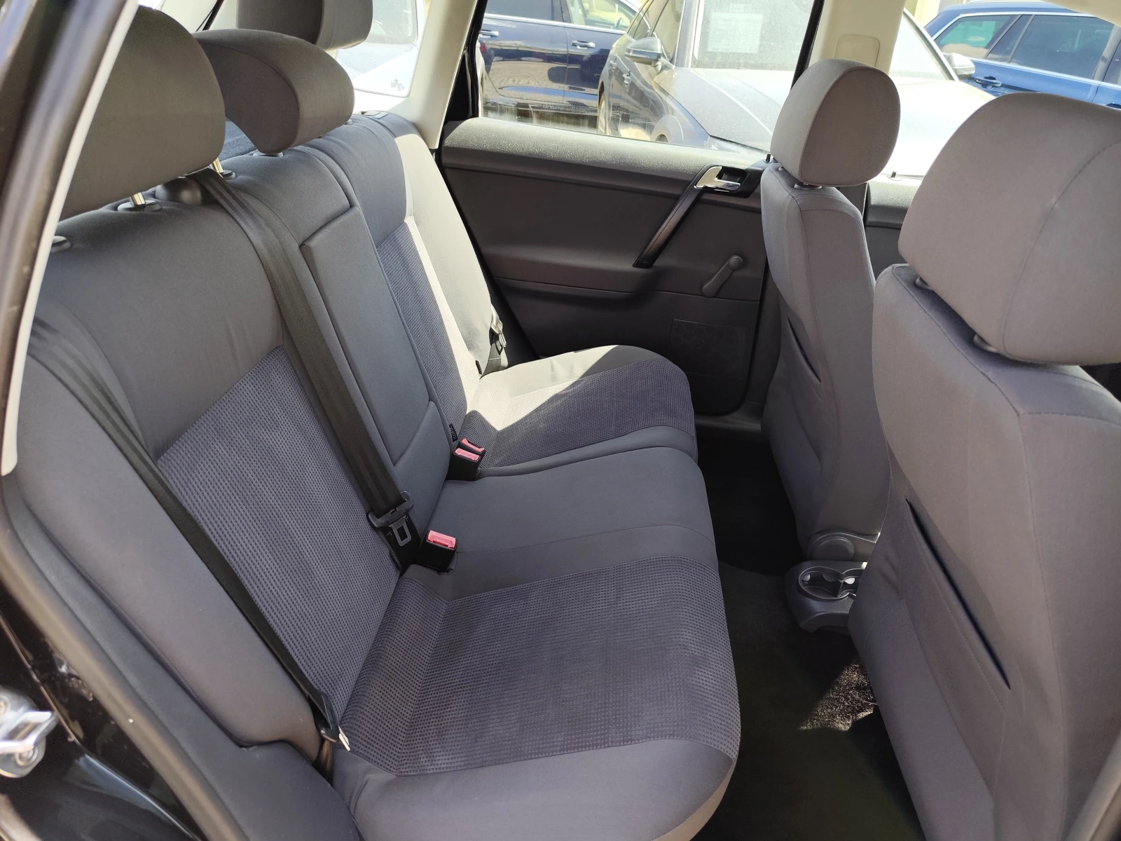 VW Polo 1.4i* АВТОМАТИК* КLIMA* , снимка 11 - Автомобили и джипове - 54226914