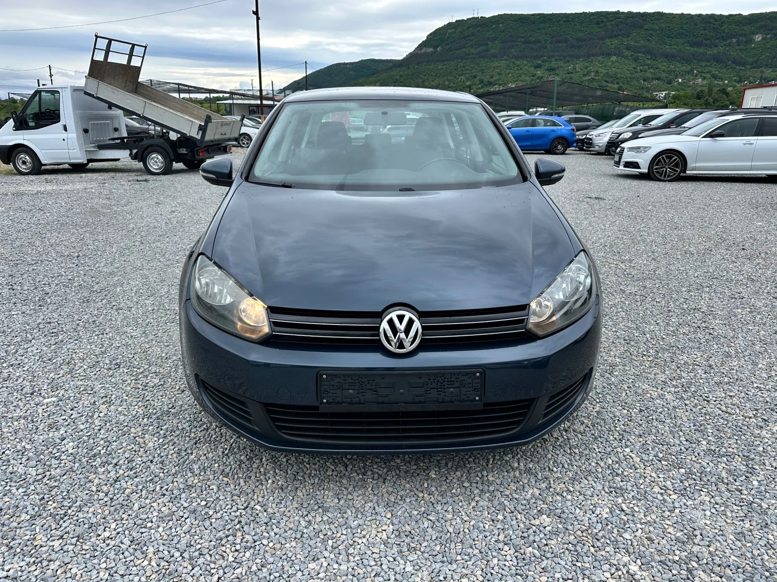 VW Golf 2.0 TDI, снимка 2 - Автомобили и джипове - 54633506
