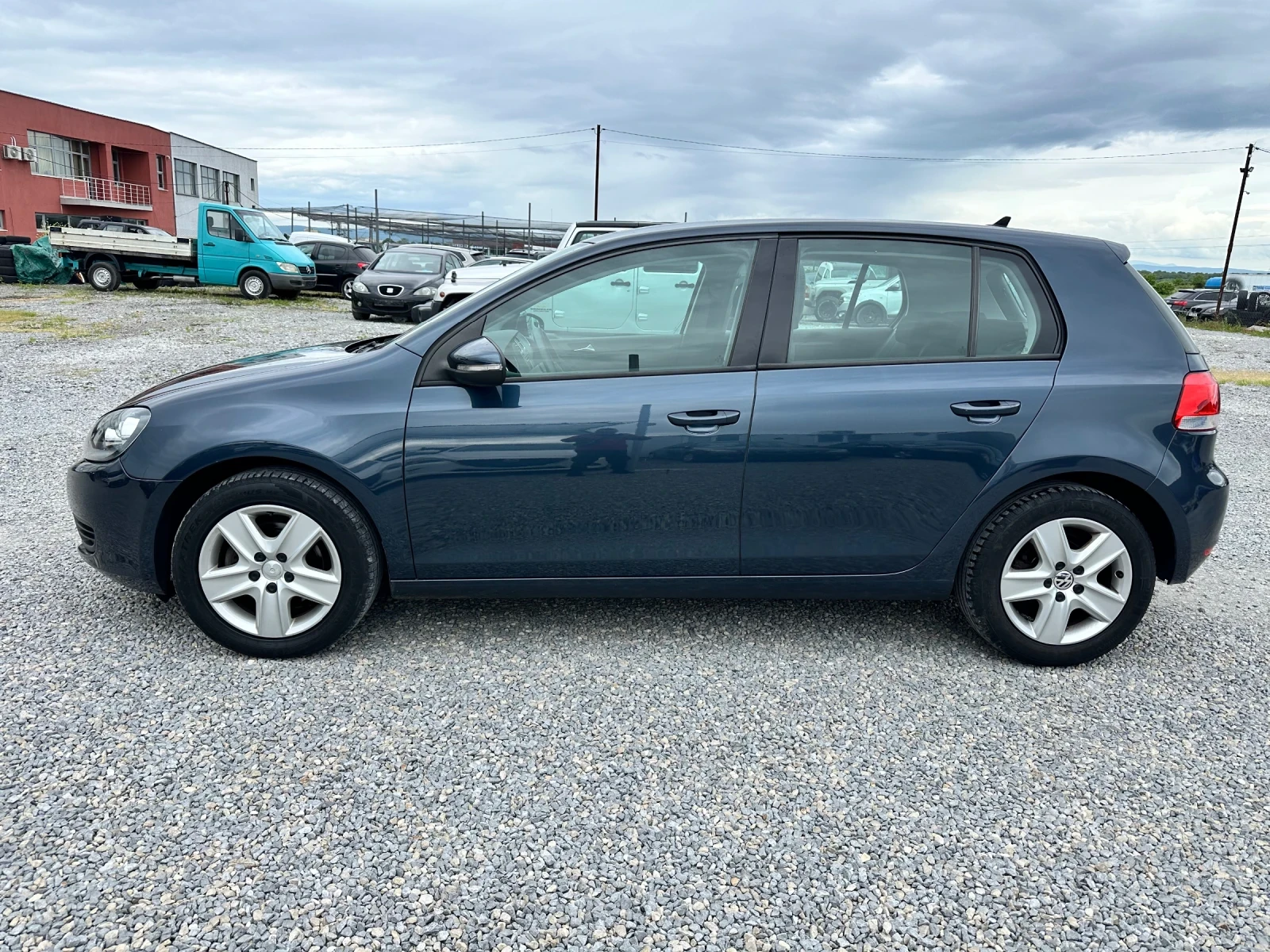 VW Golf 2.0 TDI, снимка 5 - Автомобили и джипове - 54633506