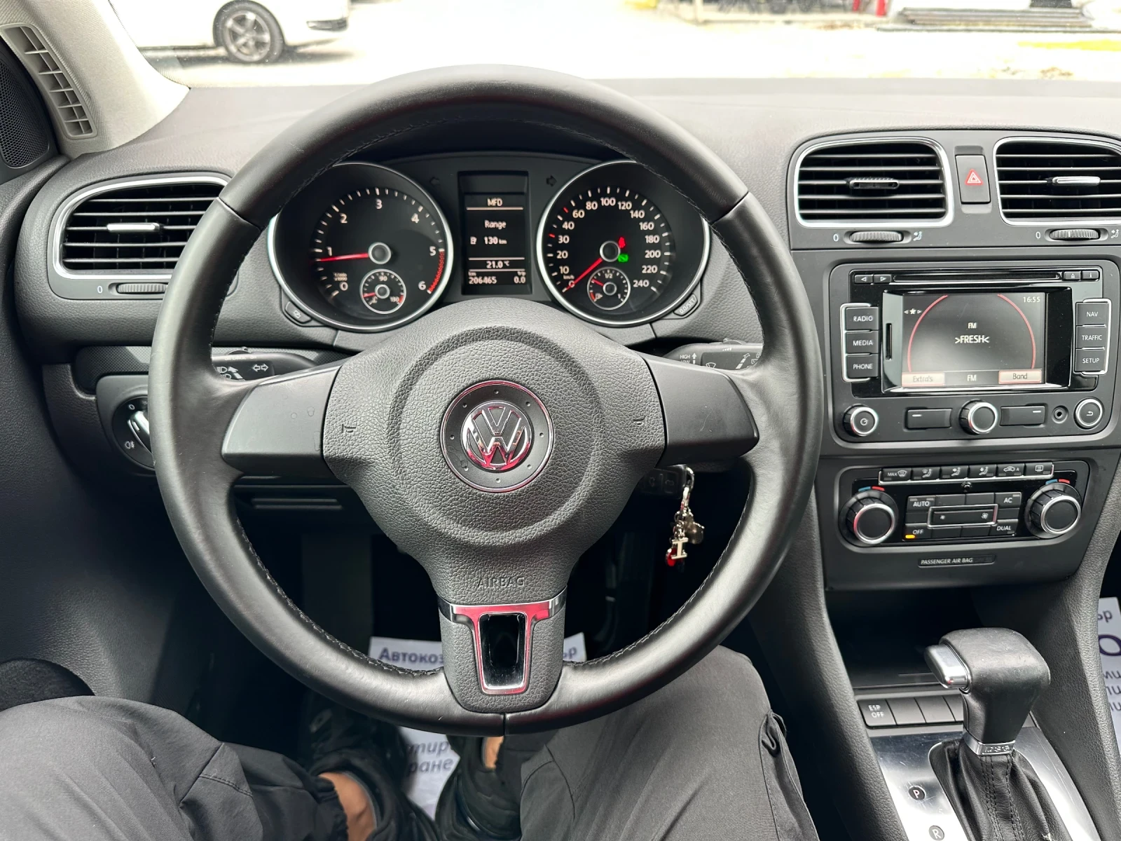 VW Golf 2.0 TDI, снимка 14 - Автомобили и джипове - 54633506