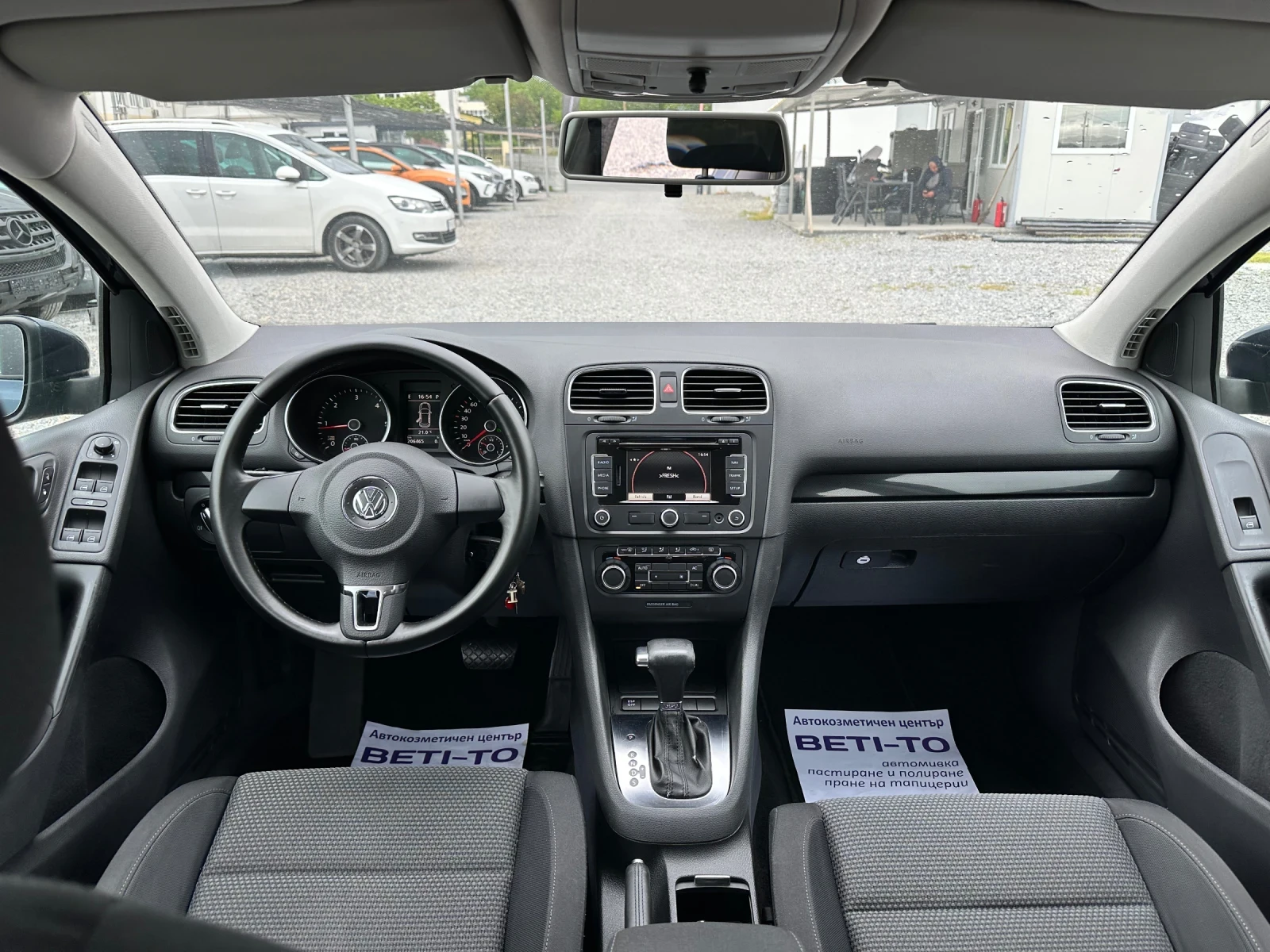 VW Golf 2.0 TDI, снимка 15 - Автомобили и джипове - 54633506