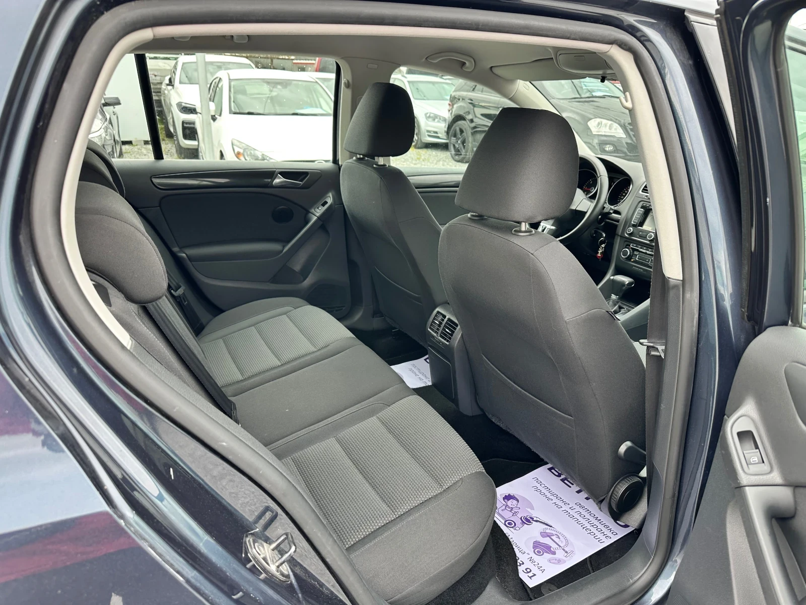 VW Golf 2.0 TDI, снимка 12 - Автомобили и джипове - 54633506