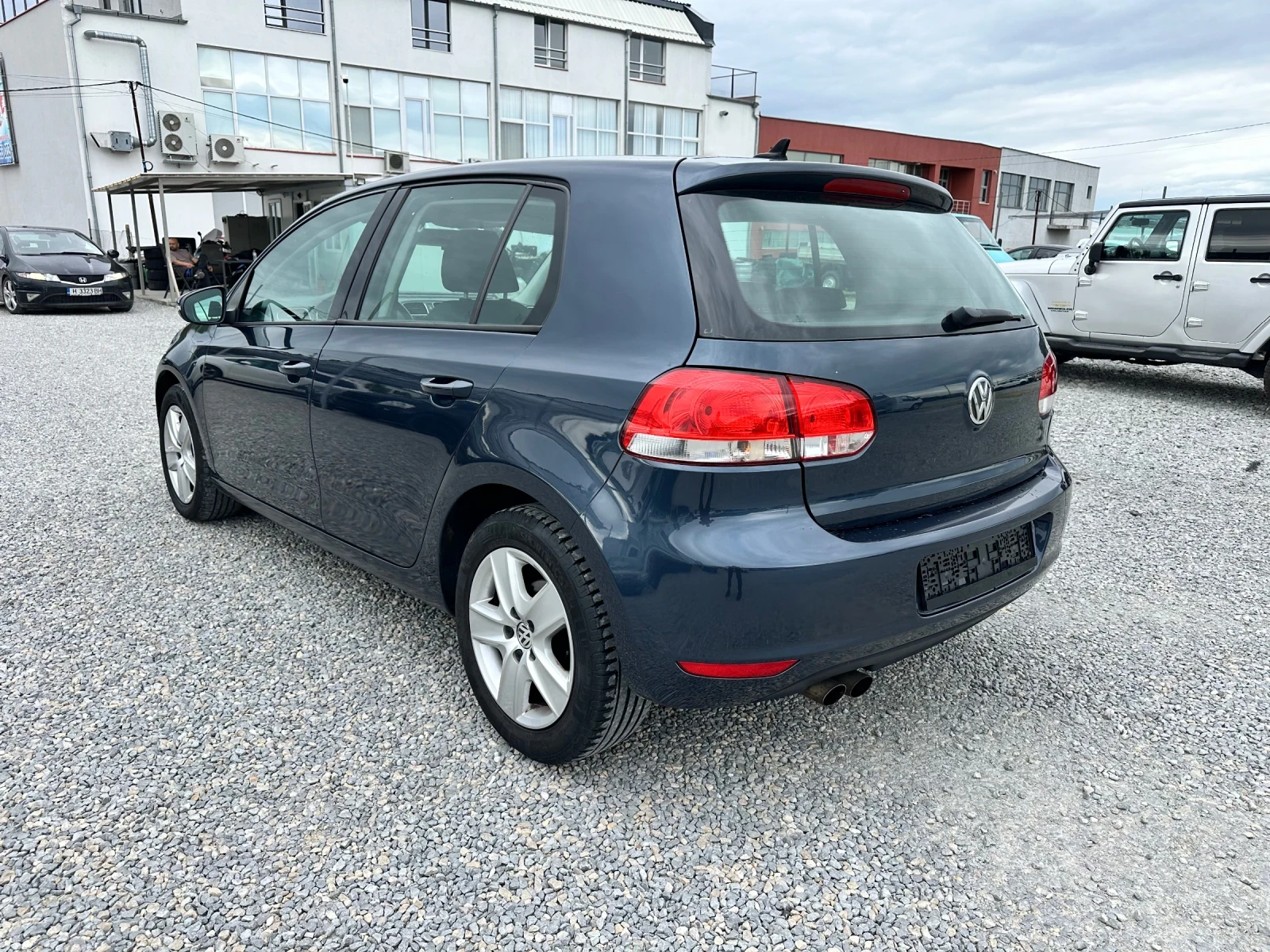 VW Golf 2.0 TDI, снимка 6 - Автомобили и джипове - 54633506