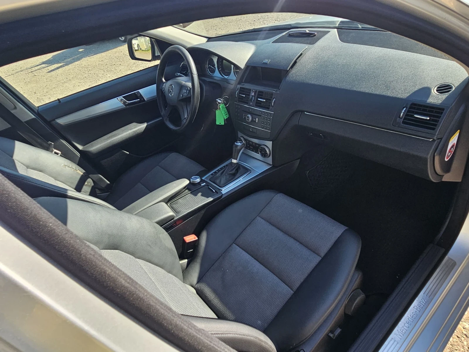 Mercedes-Benz C 220 220CDI Avangard , снимка 14 - Автомобили и джипове - 54698304