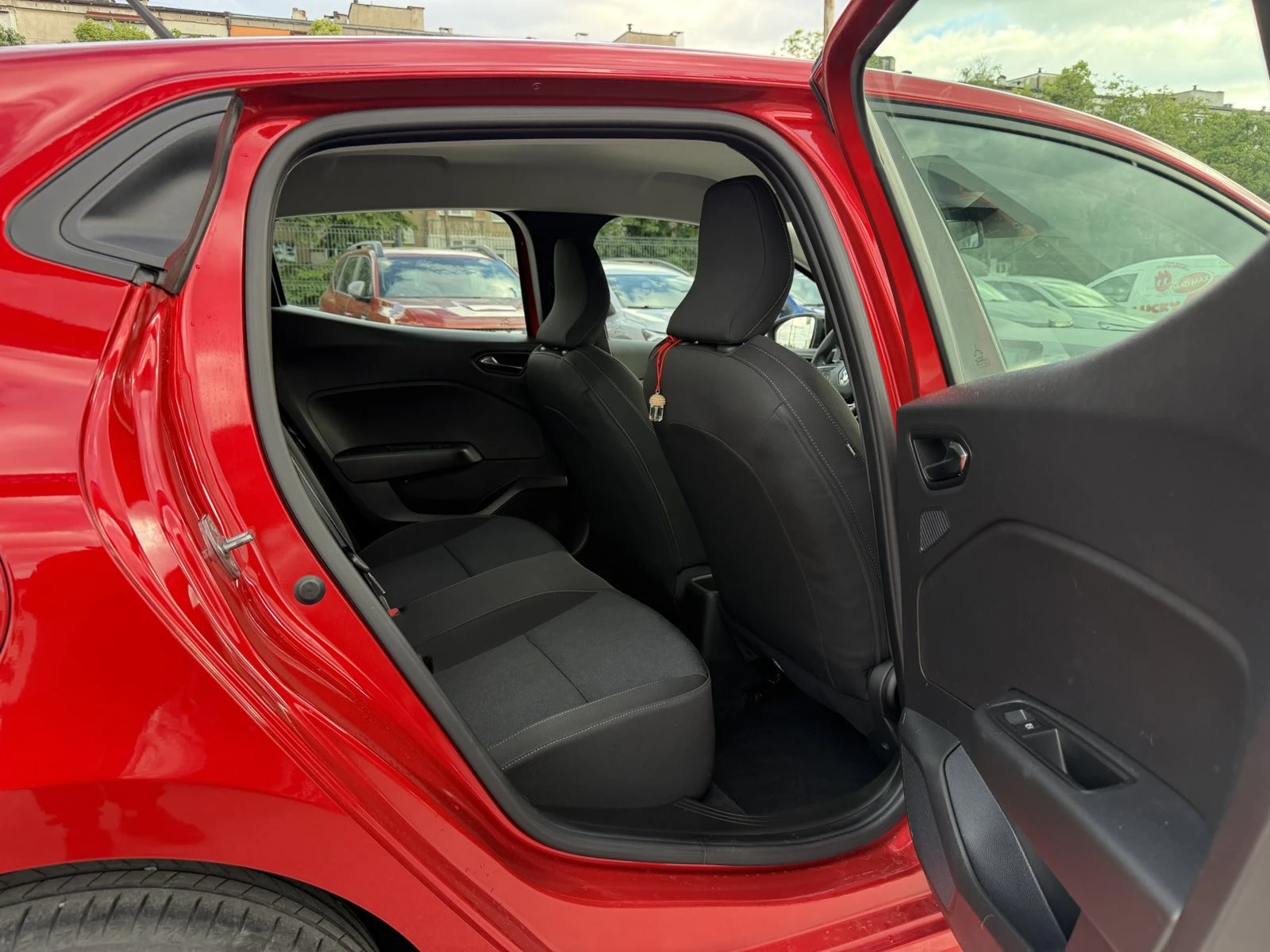 Renault Clio 1.0TCe 92k.c. | Mobile.bg � ����������� 12