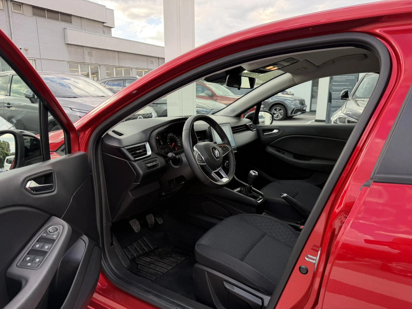 Renault Clio 1.0TCe 92k.c. | Mobile.bg � ����������� 10