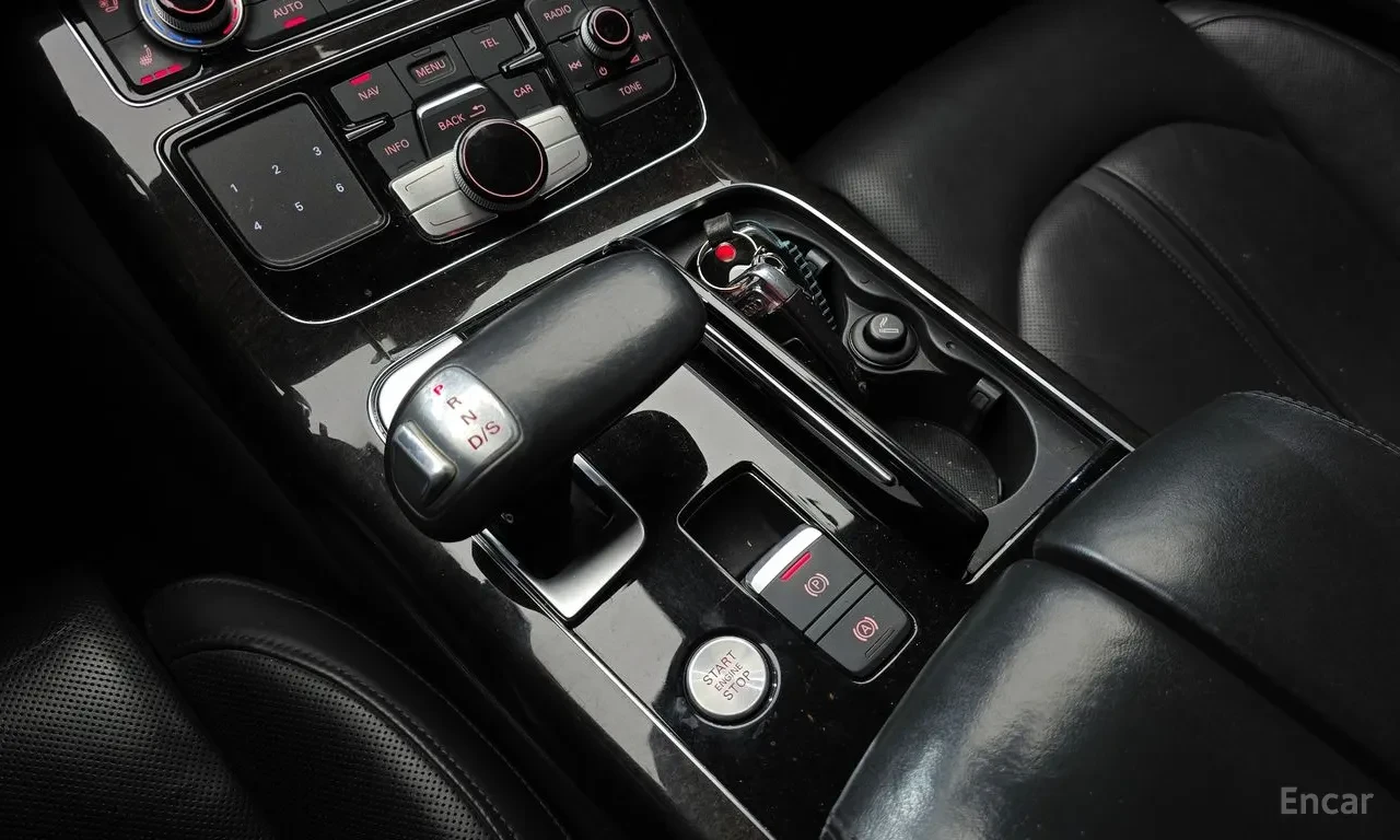Audi A8 4.2 TDI V8/Matrix , снимка 10 - Автомобили и джипове - 54750061