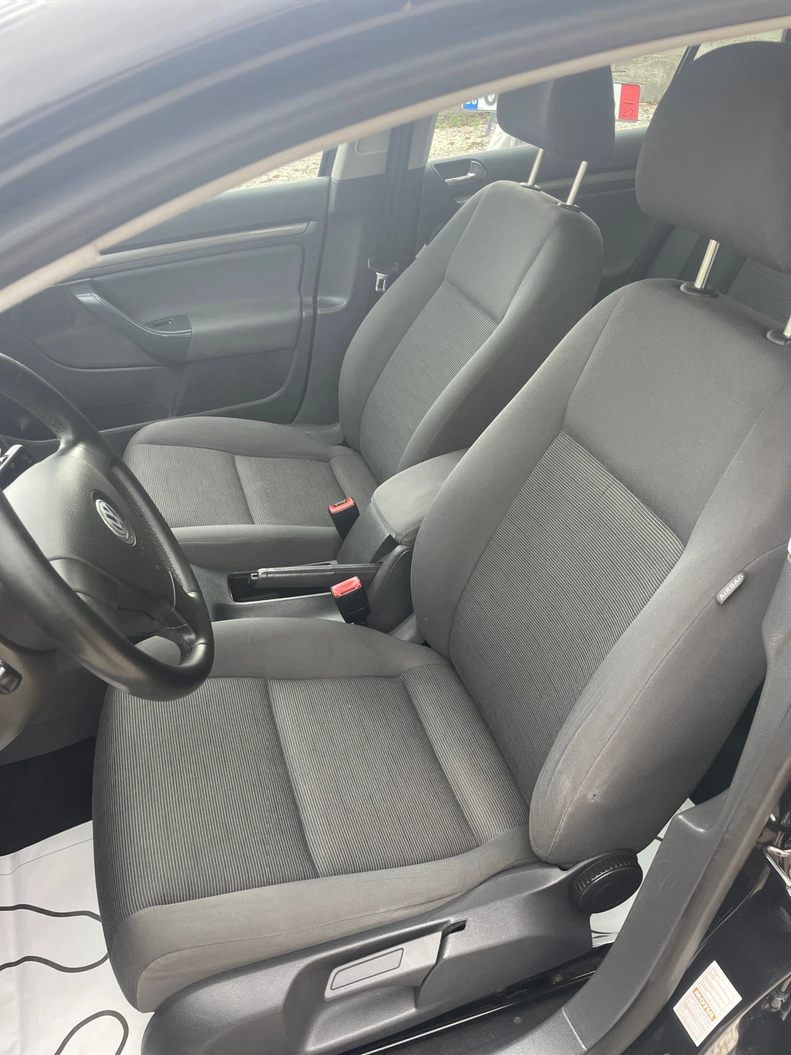 VW Golf 1.9TDI, снимка 14 - Автомобили и джипове - 54813889