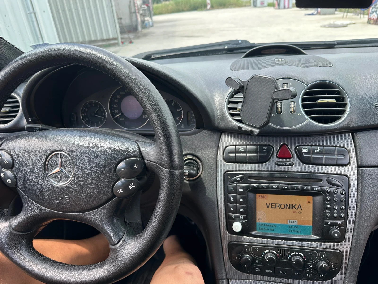 Mercedes-Benz CLK 2.7CDI automatic , снимка 9 - Автомобили и джипове - 54835306