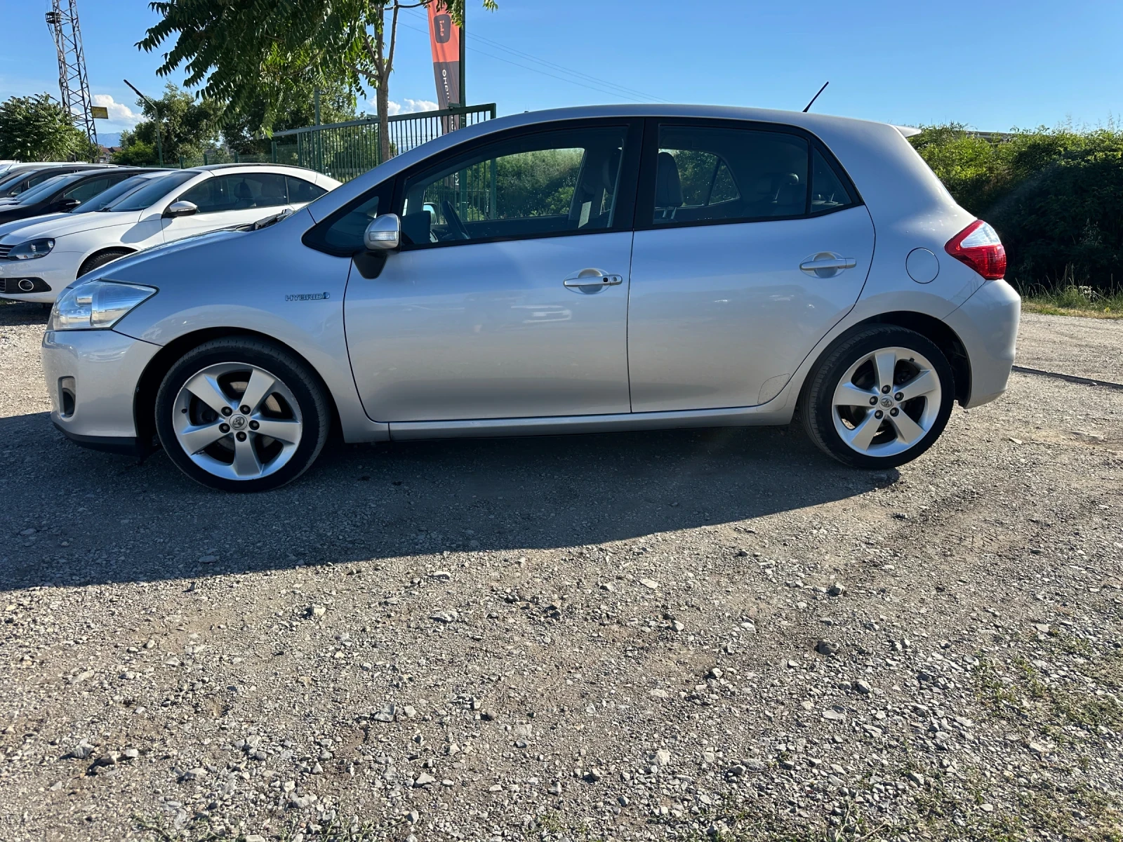 Toyota Auris 1.8-Hybrid-EXECUTIVE-1Г-ГАРАНЦИЯ, снимка 2 - Автомобили и джипове - 54932855