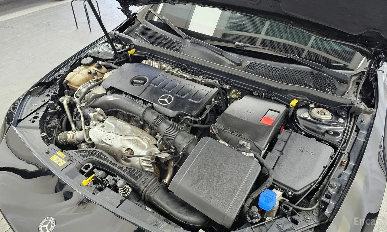 Mercedes-Benz CLA 250 AMG Line | Панорама | Кожа | LED | NAVI | Камера , снимка 6 - Автомобили и джипове - 54967480