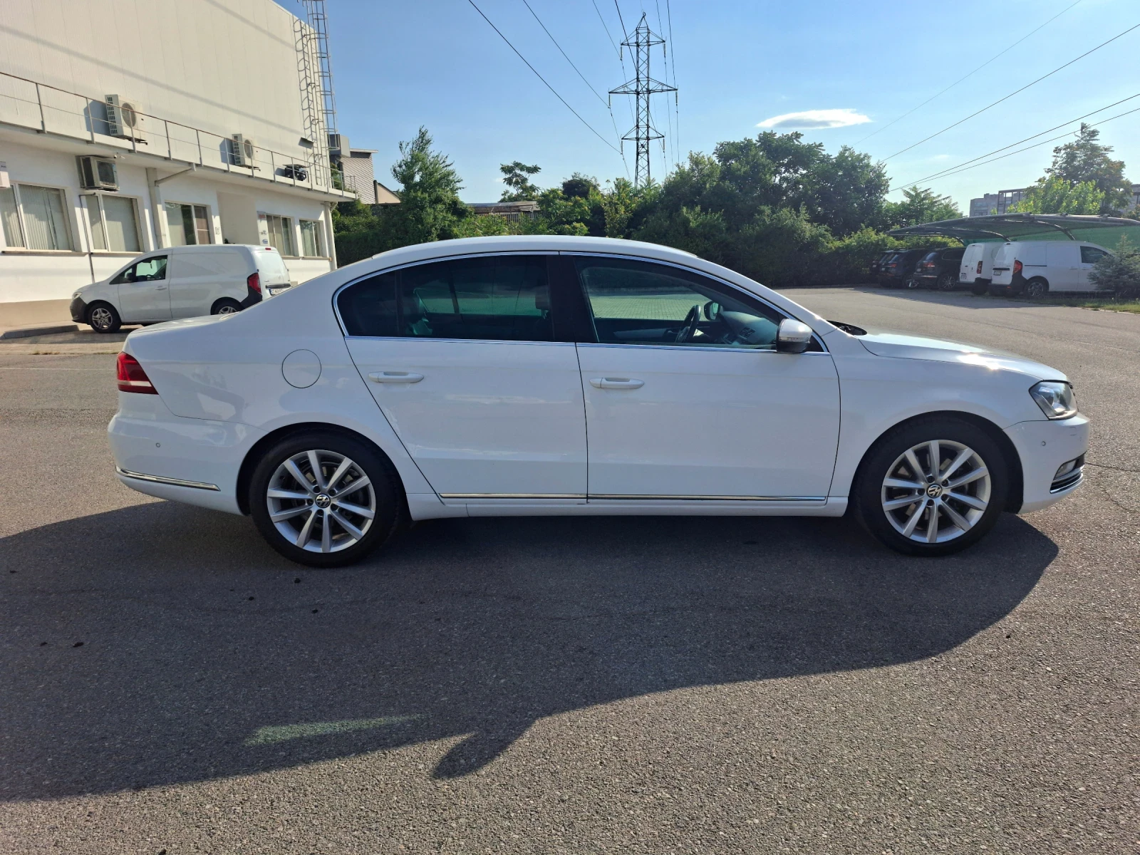 VW Passat 2.0 TDI, снимка 3 - Автомобили и джипове - 55168799