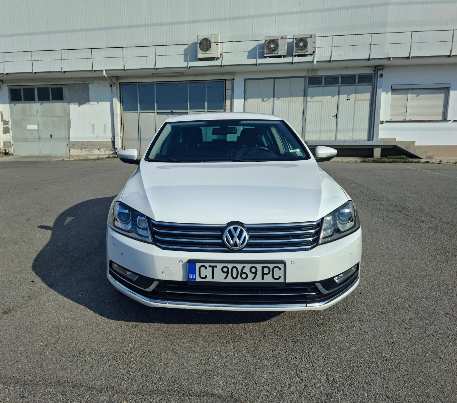 VW Passat 2.0 TDI, снимка 6 - Автомобили и джипове - 55168799
