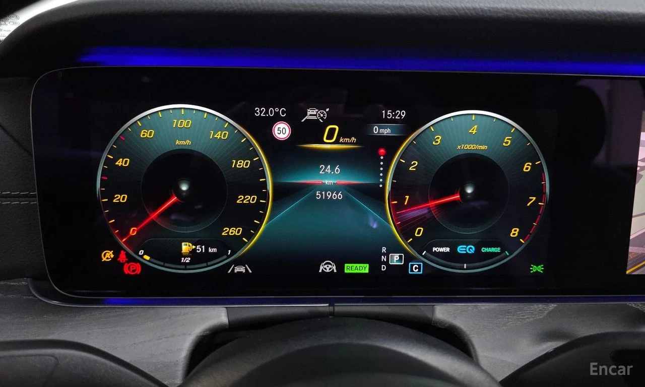 Mercedes-Benz E 350 AMG* LINE* 4MATIC* BURMESTER* ДИСТРОНИК* ХЕДЪП* 36, снимка 11 - Автомобили и джипове - 55445842