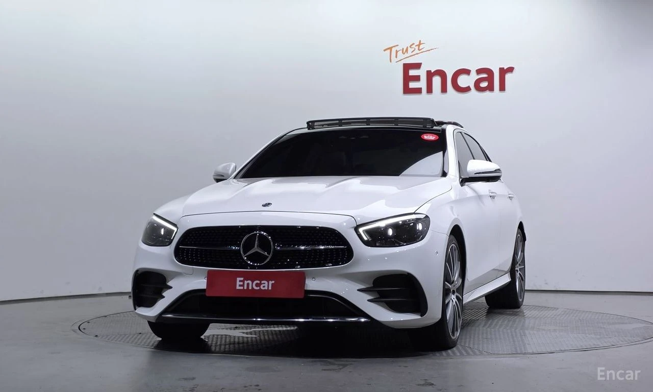 Mercedes-Benz E 350 AMG* LINE* 4MATIC* BURMESTER* ДИСТРОНИК* ХЕДЪП* 36, снимка 3 - Автомобили и джипове - 55445842