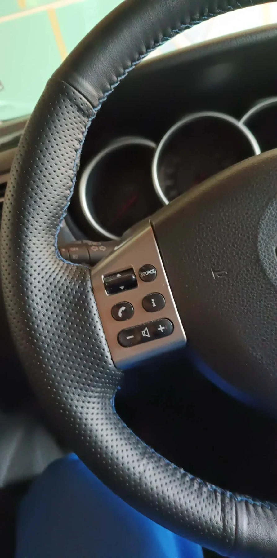 Nissan Tiida С11 /1, 6 /16v, снимка 14 - Автомобили и джипове - 55614900