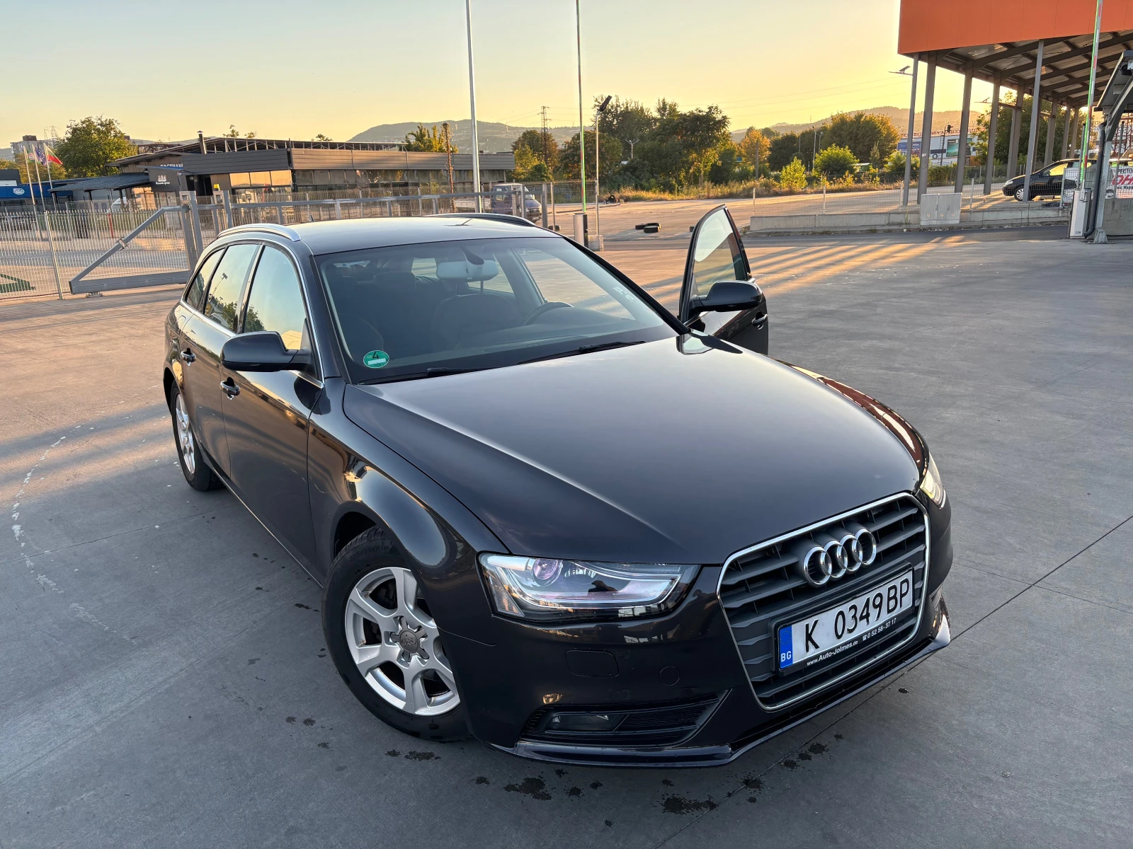 Audi A4, снимка 13 - Автомобили и джипове - 56245904