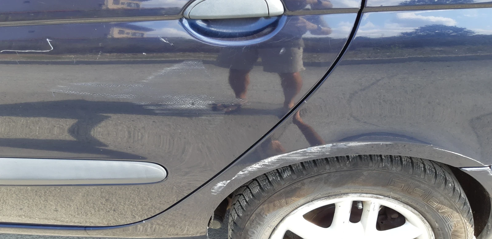 Renault Scenic, снимка 7 - Автомобили и джипове - 56259526