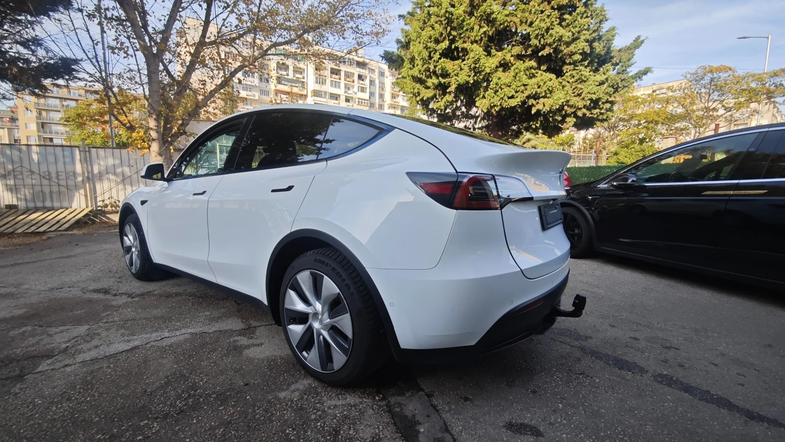 Tesla Model Y Long Range AWD, снимка 5 - Автомобили и джипове - 56414865