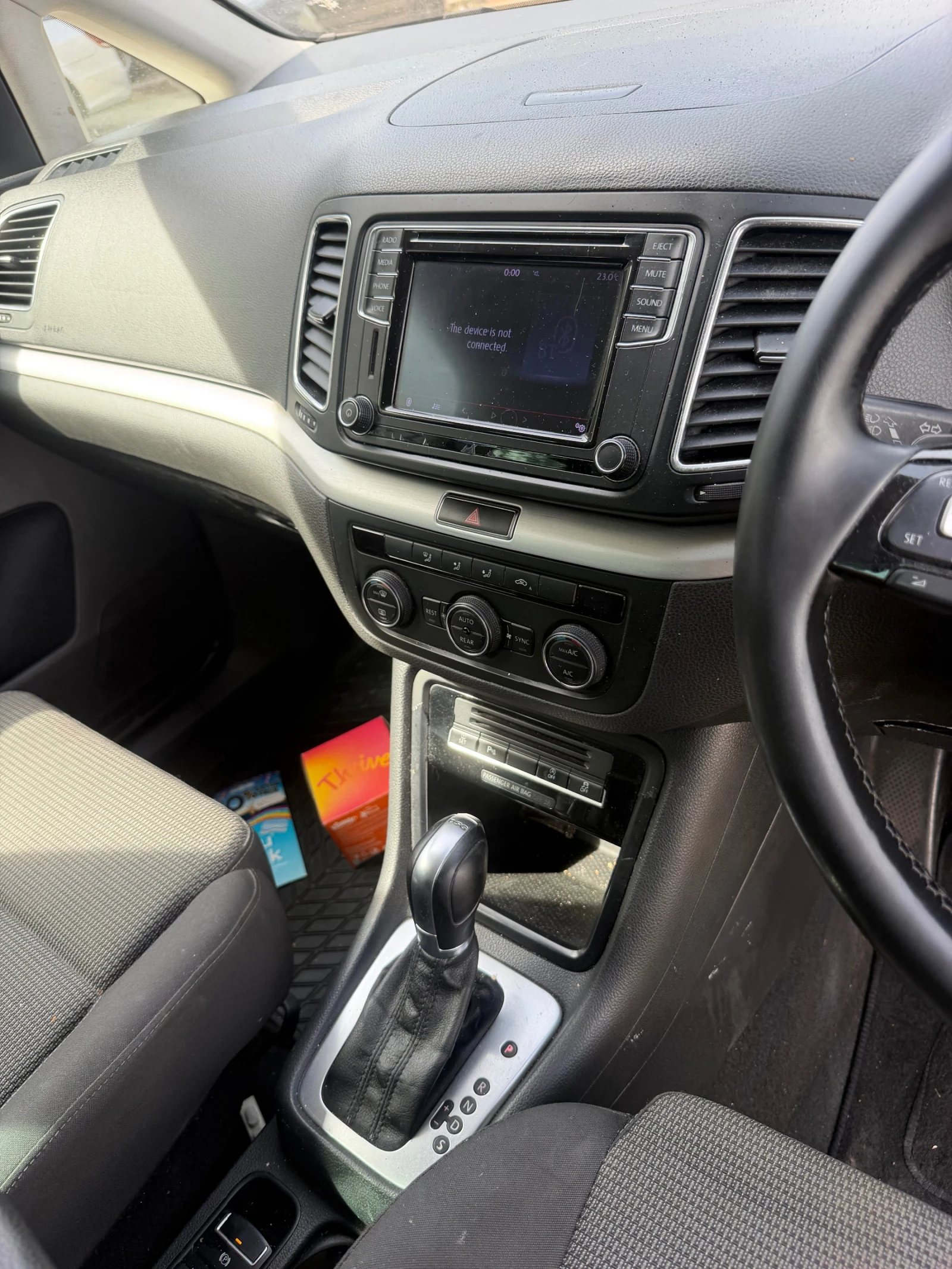 VW Sharan 2.0tdi dsg, снимка 8 - Автомобили и джипове - 56453988
