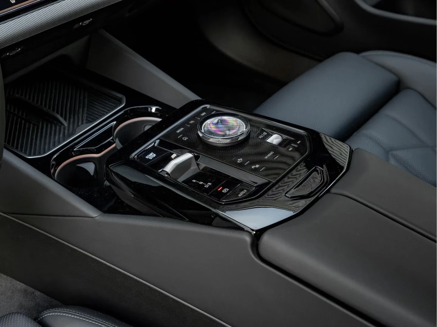BMW i5 40/eDrive/M-SPORT/AIR SUSPENSION/����������/ | Mobile.bg � ����������� 12