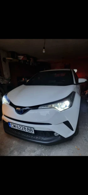 Toyota C-HR 1.8 Hybrid , снимка 4