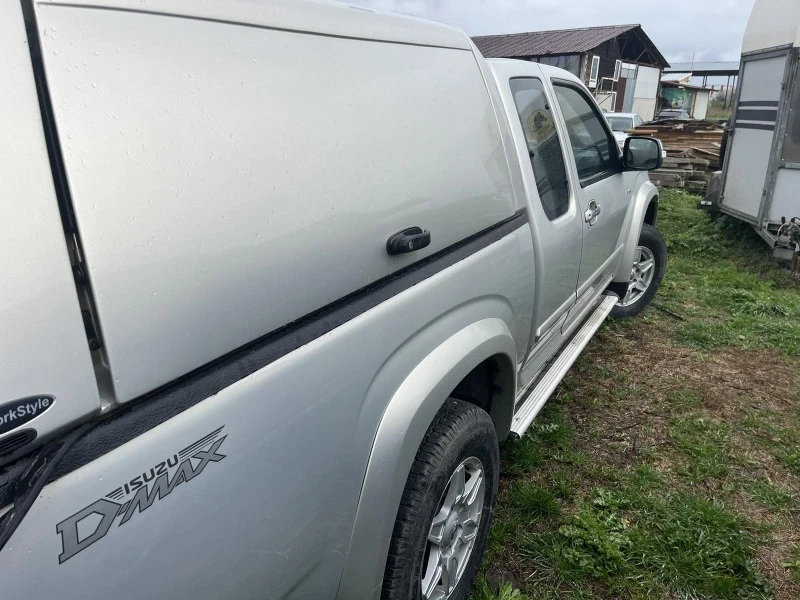 Isuzu D-max, снимка 3 - Автомобили и джипове - 48127888