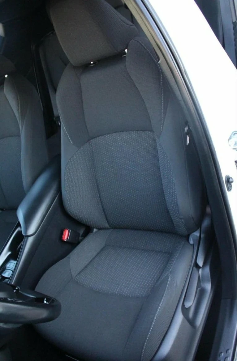 Toyota C-HR 1.8 Hybrid , снимка 6 - Автомобили и джипове - 52596069