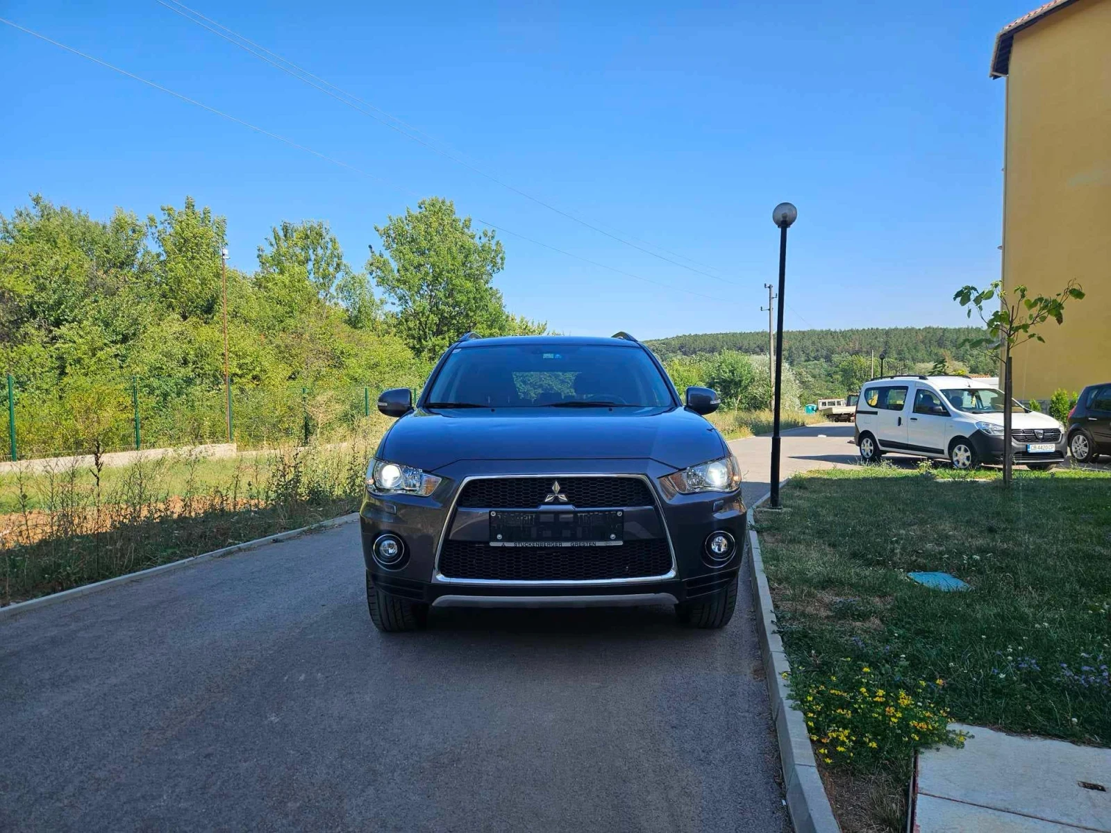 Mitsubishi Outlander 2.2 DID 140 - изображение 2