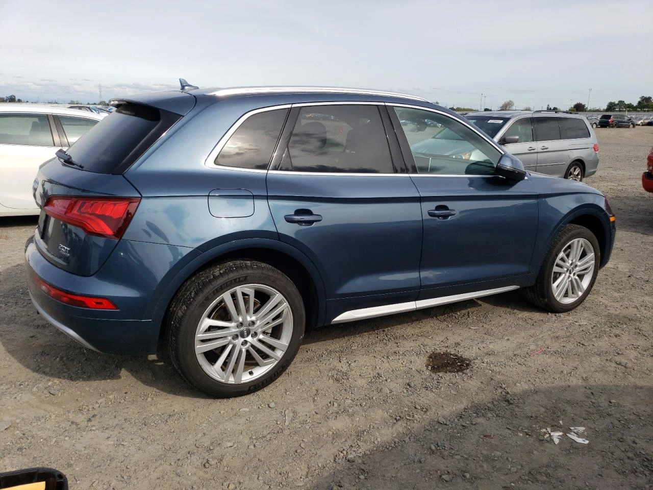 Audi Q5 B&O* ПОДГРЕВ* ОБДУХВАНЕ* ДИГИТАЛНО ТАБЛО* ПАНО - изображение 6