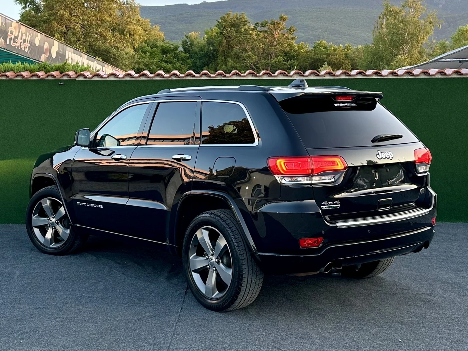 Jeep Grand cherokee Overland 3.0CRDI Панорама  - изображение 4