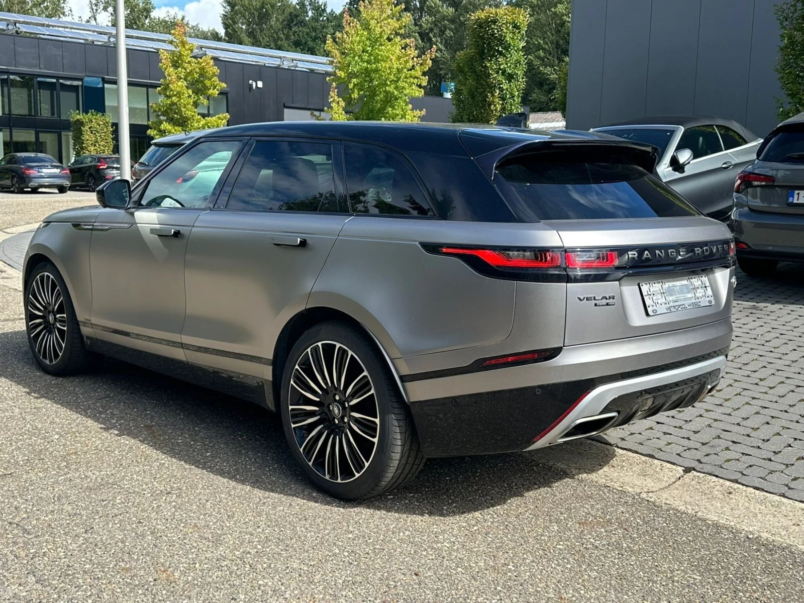Land Rover Range Rover Velar R Dynamic 3.0 d HSE - изображение 4