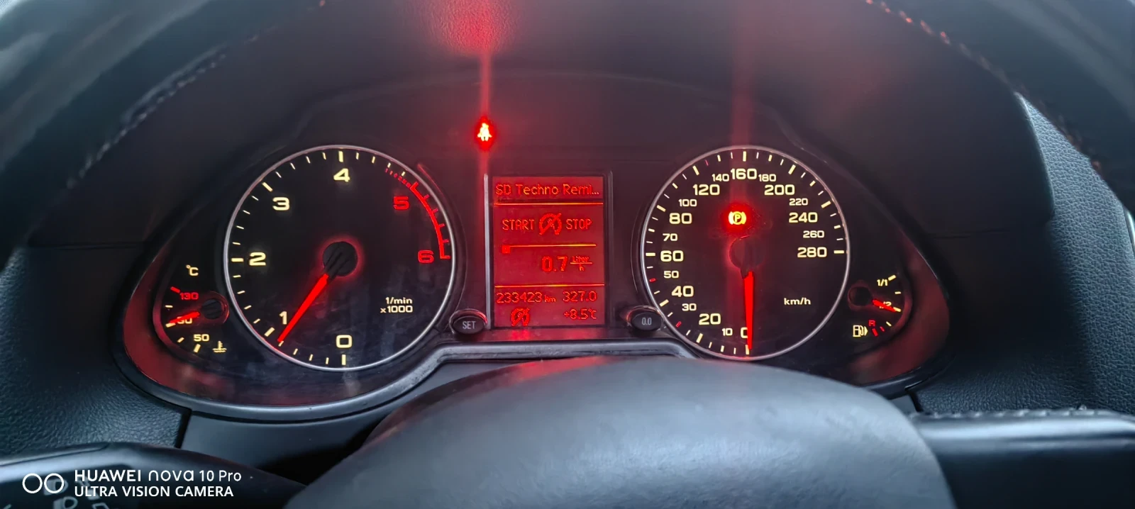 Audi Q5 2.0TDI, снимка 7 - Автомобили и джипове - 53891011