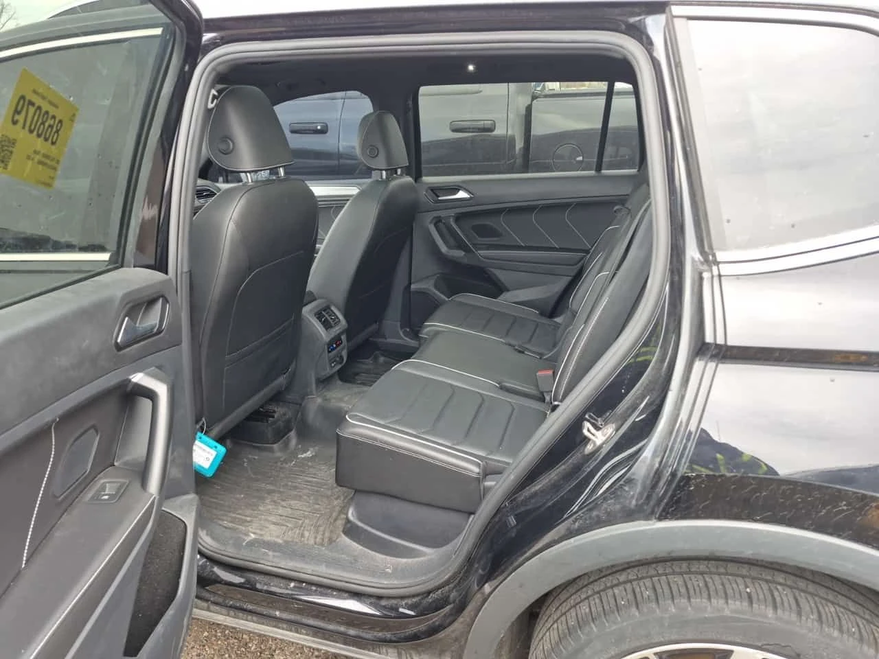 VW Tiguan * HIGHLINE R LINE * CARFAX * ПАНОРАМА * ОБДУХВАНЕ , снимка 12 - Автомобили и джипове - 54455457