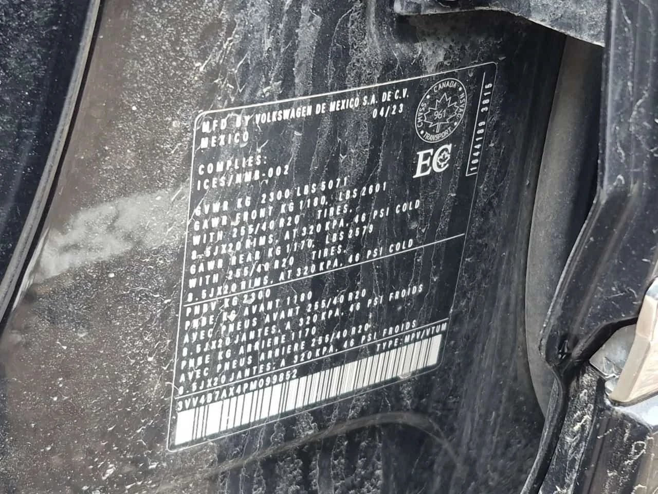 VW Tiguan * HIGHLINE R LINE * CARFAX * ПАНОРАМА * ОБДУХВАНЕ , снимка 15 - Автомобили и джипове - 54455457