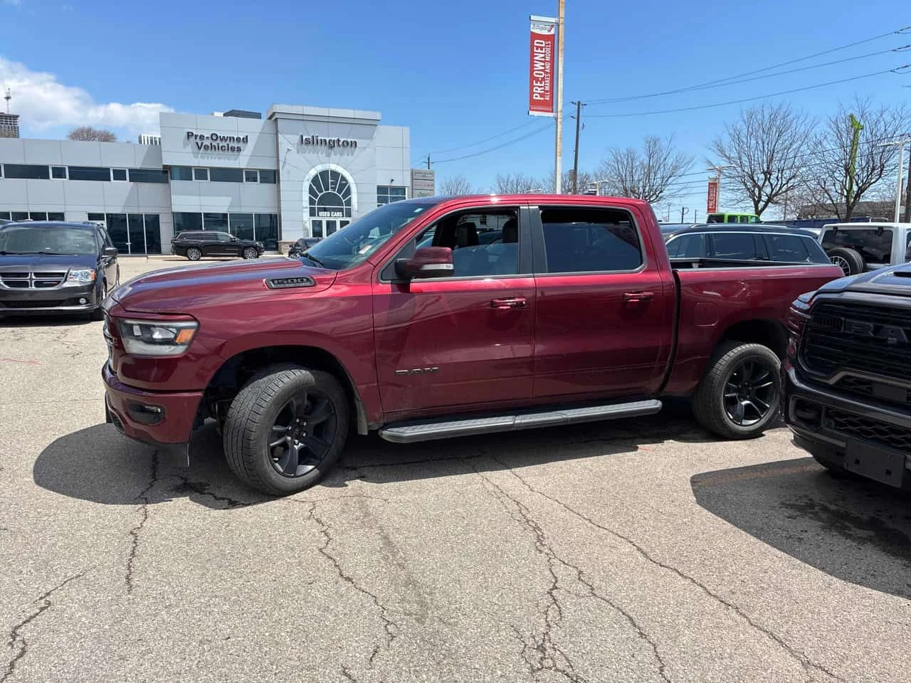 Dodge RAM 1500 | Sport | 360 | ОБДХУВАНЕ | , снимка 2 - Автомобили и джипове - 54497222